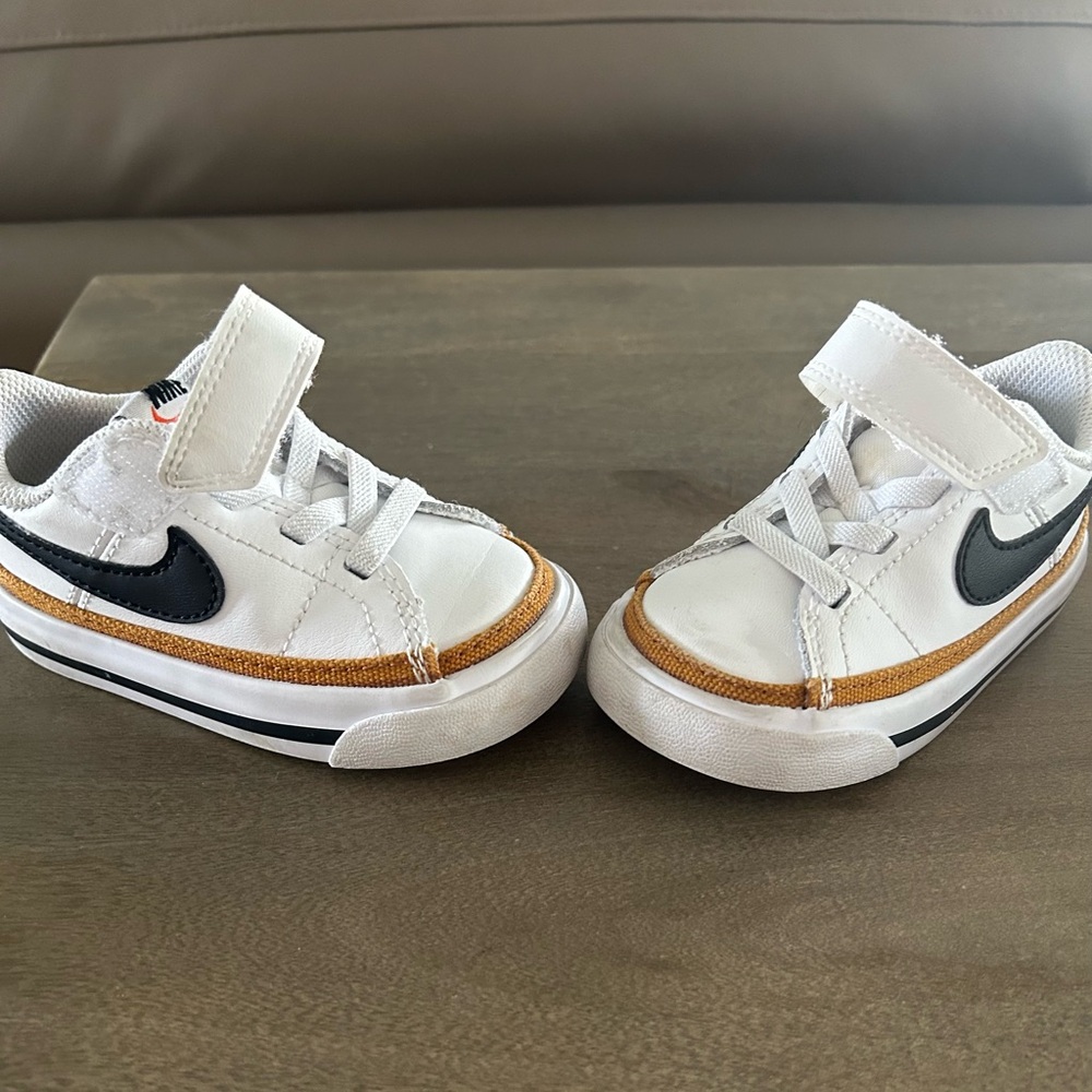 Nike Kids White and Black Sneakers with Tan Accents